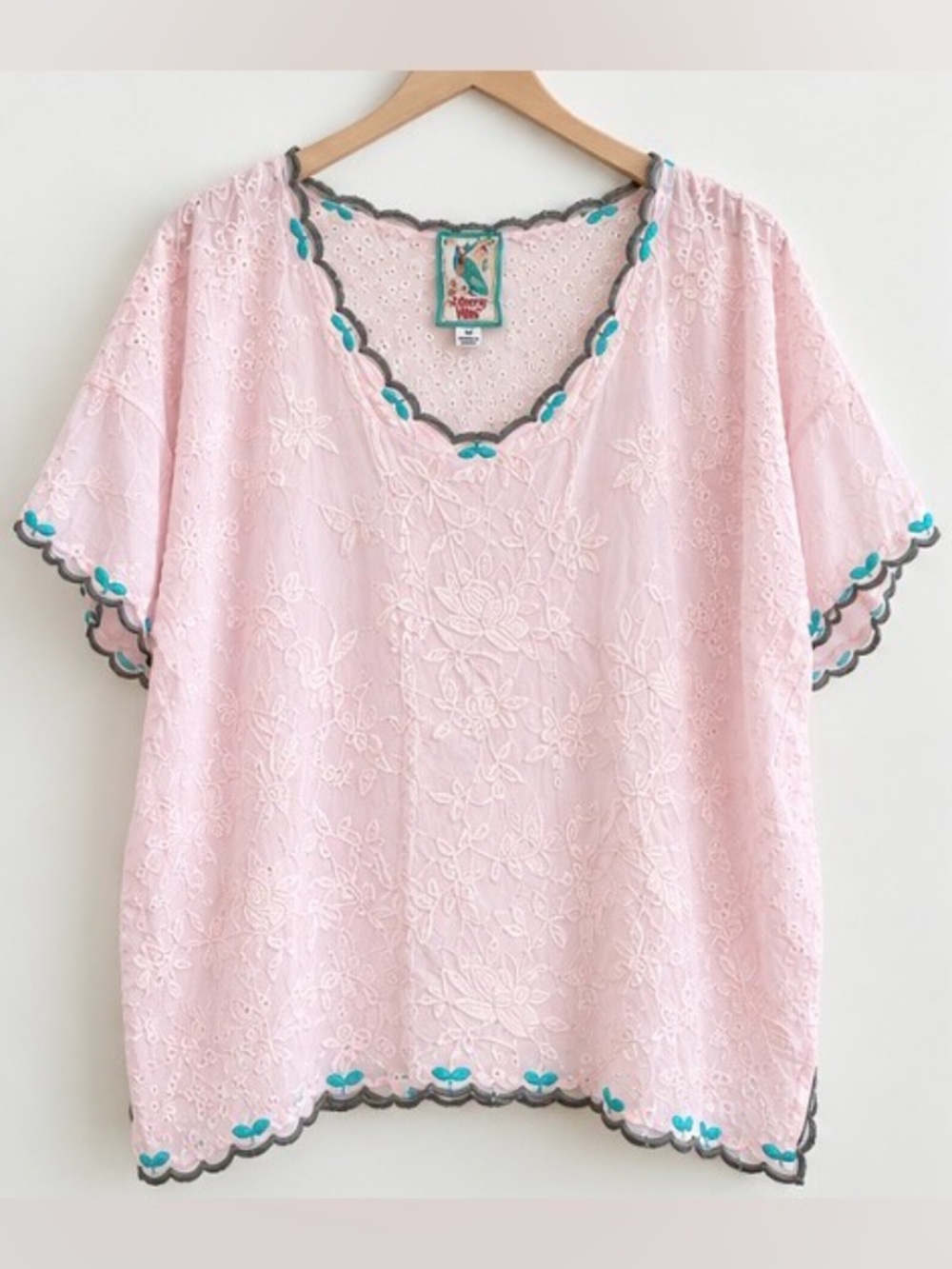 Johnny Was Women’s Embroidered Eyelet Blouse Size Medium Pink Boho Top